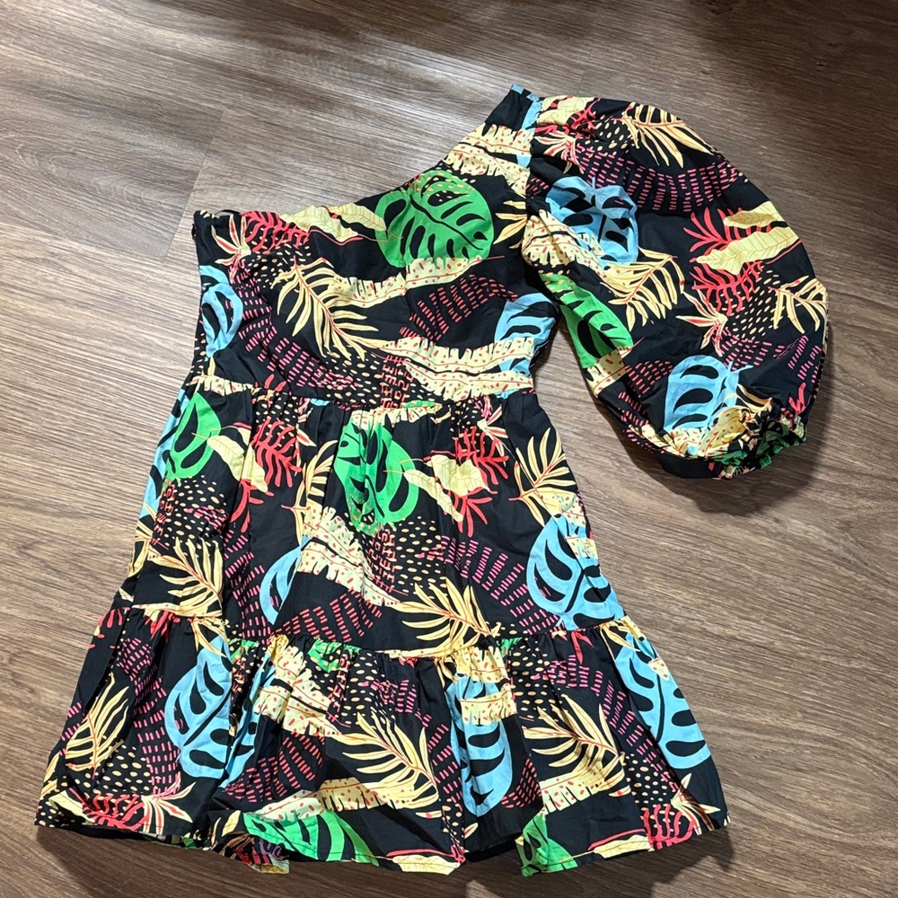 Forever 21 Asymmetrical Tropical Print Dress Black and Multicolor puffy sleeve S